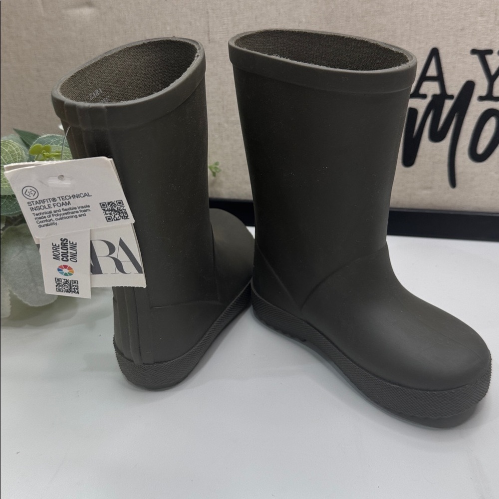 Zara Kids Black Rain Boots